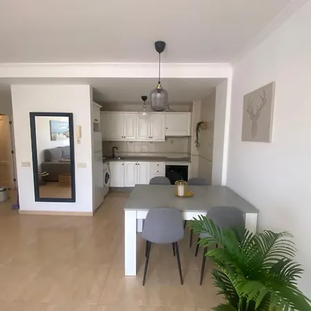 Light House קורלחו